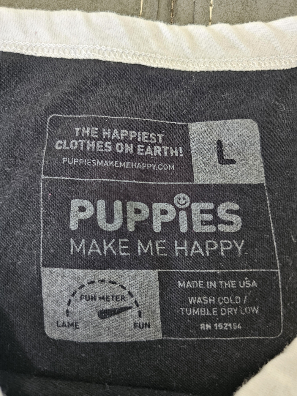 Black & White 'PUPPIES MAKE ME HAPPY' Raglan Tee Size Large - Picture 2 of 5